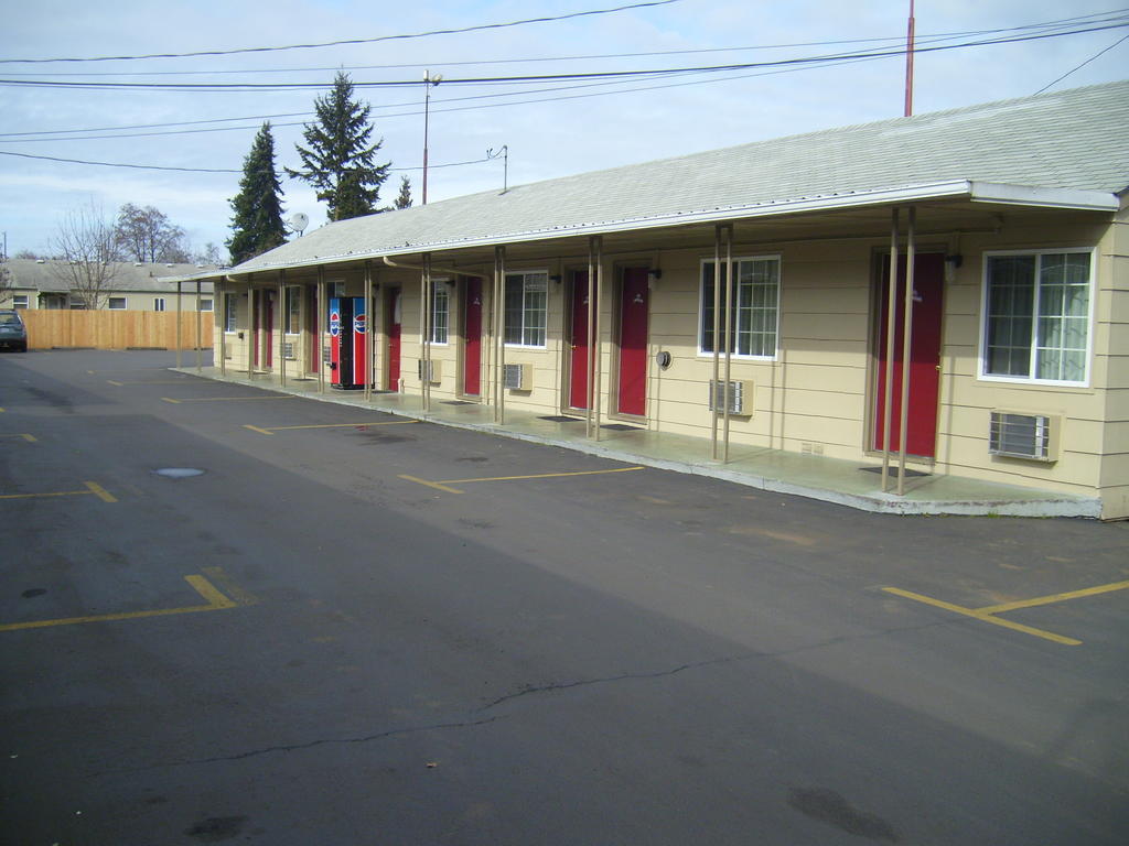 Cascade City Center Motel Lebanon Bagian luar foto